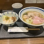 らーめん久遠 - 