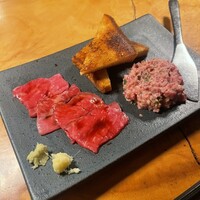 カルネジーオ イースト - 