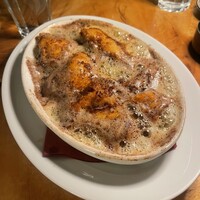 カルネジーオ イースト - 