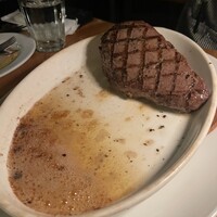 カルネジーオ イースト - 