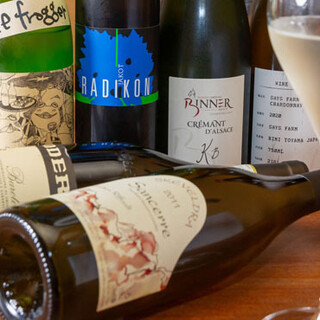 時季ならではのお酒をご用意。コースに合わせたペアリングも可能
