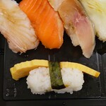 魚三 - たまごにぎり ※拡大 (2024.11.26)