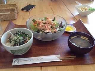 チョップスティック - サラダ＋ミニ味噌バター焼豚丼＋味噌汁