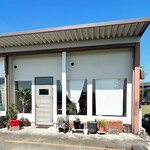 食堂カフェ ヒトトノ - 外観