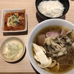 麺屋一燈 - "舞茸＋松茸と清湯"+よだれ鶏+小ライス
