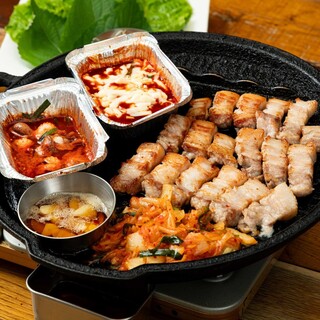 【定番人気！サムギョプサル】単品でもコースでも注文可！