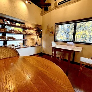 小物と焼菓子のお店 エフブンノイチ_2