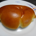 石窯パン工房サンメリー - 料理写真:なつかしのクリームパン　130円