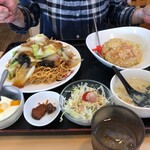 中国料理味神館 関店 - 焼きそば定食