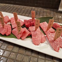 みやび 六本木店 - A5黒毛和牛希少部位 9種類盛り合わせ