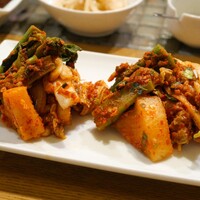 みやび 六本木店 - 自家製キムチ盛り合わせ