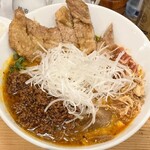 担々麺 ほおずき - ねぎ担々麺（麺2/3、）＋排骨＋ひき肉、サービスライス