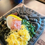 鬼焼き瓦そば KAGURA - 料理写真: