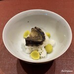 御料理 寺沢 - あわびと新銀杏の飯蒸し