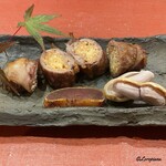 御料理 寺沢 - 松茸の牛肉巻と唐墨と茹で落花生