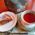 ティーハウス ローズマリー - ローズマリー風キャロットケーキとサバラガムワ