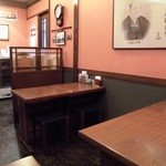 そば茶屋 芭蕉庵 - こじんまりとした店内