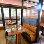 阿波水産 - ボックス席