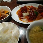 三宮一貫楼 - 酢豚定食