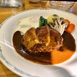ヒュッテ手ノ倉 - イタリアンハンバーグ