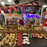 トイズ ブレッド ファクトリー - すごい！どこまでが食べれるものなんだ！