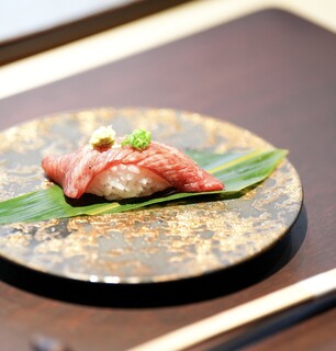 Wagyu Teppanyaki Okini - 0.3% Kobe Beef Nigiri