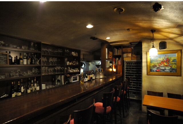 MARU’S BAR photo 4