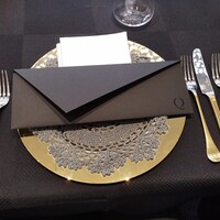 クイントカント - 黒い封筒はマスクケース