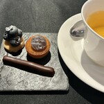 ラ ターブル ドゥ ジョエル・ロブション - 小菓子