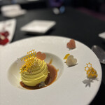 ラ ターブル ドゥ ジョエル・ロブション - 柚子と蜂蜜のヴァシュラン　キャラメルソースをあしらって