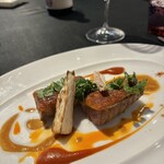 ラ ターブル ドゥ ジョエル・ロブション - 金華豚フィレ肉のソテー　イベリコ豚チョリソーとピマンデスペレットをアクセントに