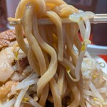ゴリラ屋 - 麺ズーム。
