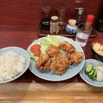 園春 - 鳥カラ揚げ定食¥870