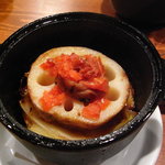 ミニヨン　坂ノ上 - 厚切りレンコンと南紅梅の蒸し焼き