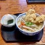 本格手打うどん 麺むすび - 鶏天しっぽく、おむすび（鮭）