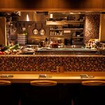 炉端ともつ煮 炎 - 内観写真: