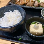 フリースタイル 迅 - ご飯・揚げ出し豆腐