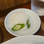 キッチン ブルー グローブ - お新香の緑は何だろう？