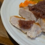 キッチン ブルー グローブ - 林檎のソースは甘め