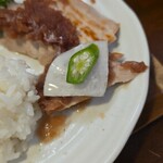 キッチン ブルー グローブ - 再びお新香を添えて