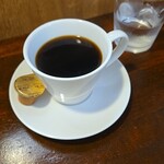 キッチン ブルー グローブ - ホットコーヒーのアップ