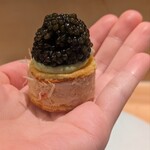 銀座 大石 - グジェール　自家製燻製キャビア　毛蟹　アボカドクリーム