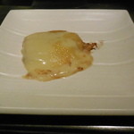 鉄板焼レストラン八景 - ラクレットチーズとメークィーンの鉄板焼き