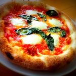 Pizzeria Lecco - 定番のマルゲリータ