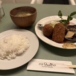 洋食クアトロ - Gセット　ビーフシチューとクアトロコロッケ（1個クリームコロッケに変更）