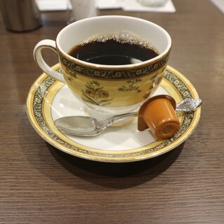 サロン ド テ ヴォーリズ_0