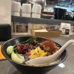 TRY ON? - ヴィーガンの坦々ラーメン