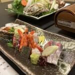 懐石宿  潮里 - お造り（蒸し牡蠣が付いてきました）