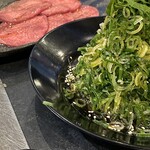 黒毛和牛とタンとハラミ 焼肉じゅんちゃん - 