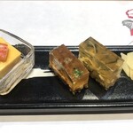 あつた蓬莱軒 - 蟹豆腐 鰻煮凝り 河豚煮凝り くわいせんべい